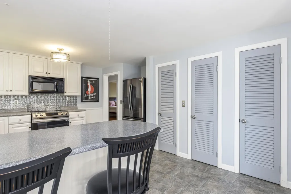 87 Ocean House Road Cape Elizabeth ME 04107