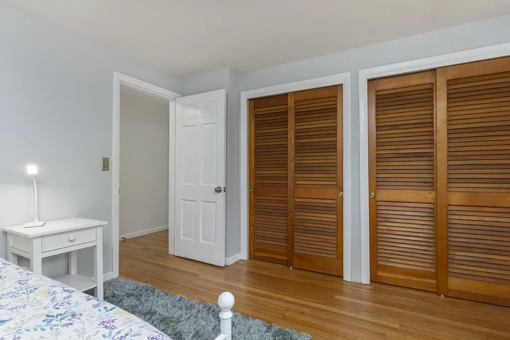 87 Ocean House Road Cape Elizabeth ME 04107