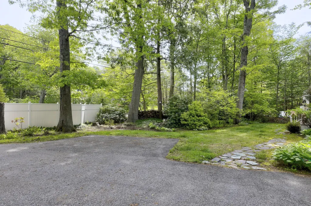 87 Ocean House Road Cape Elizabeth ME 04107