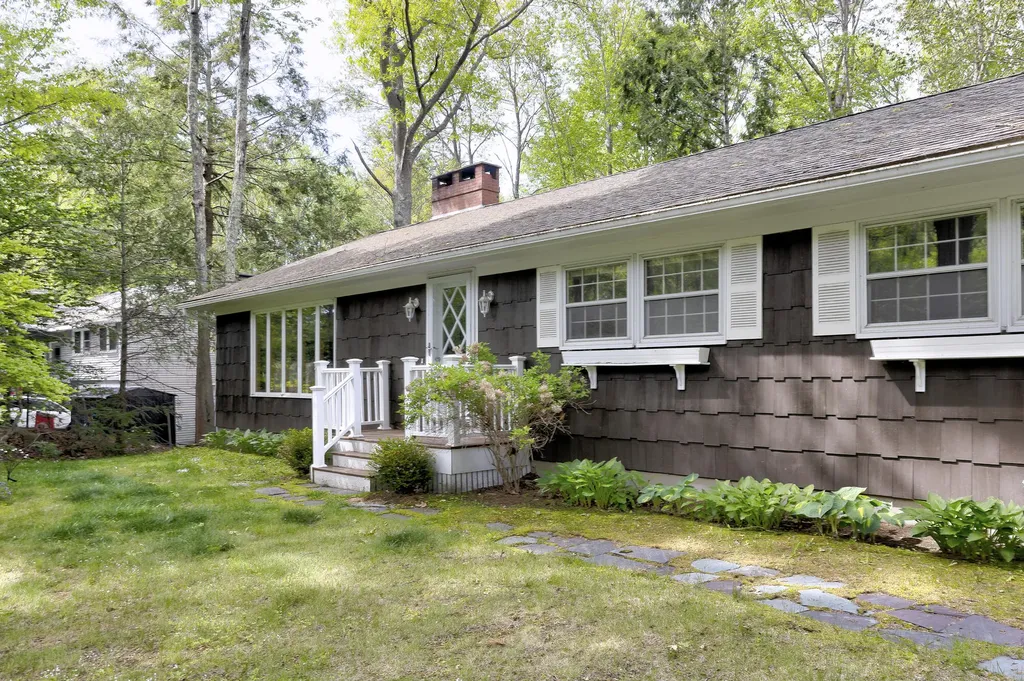 87 Ocean House Road Cape Elizabeth ME 04107