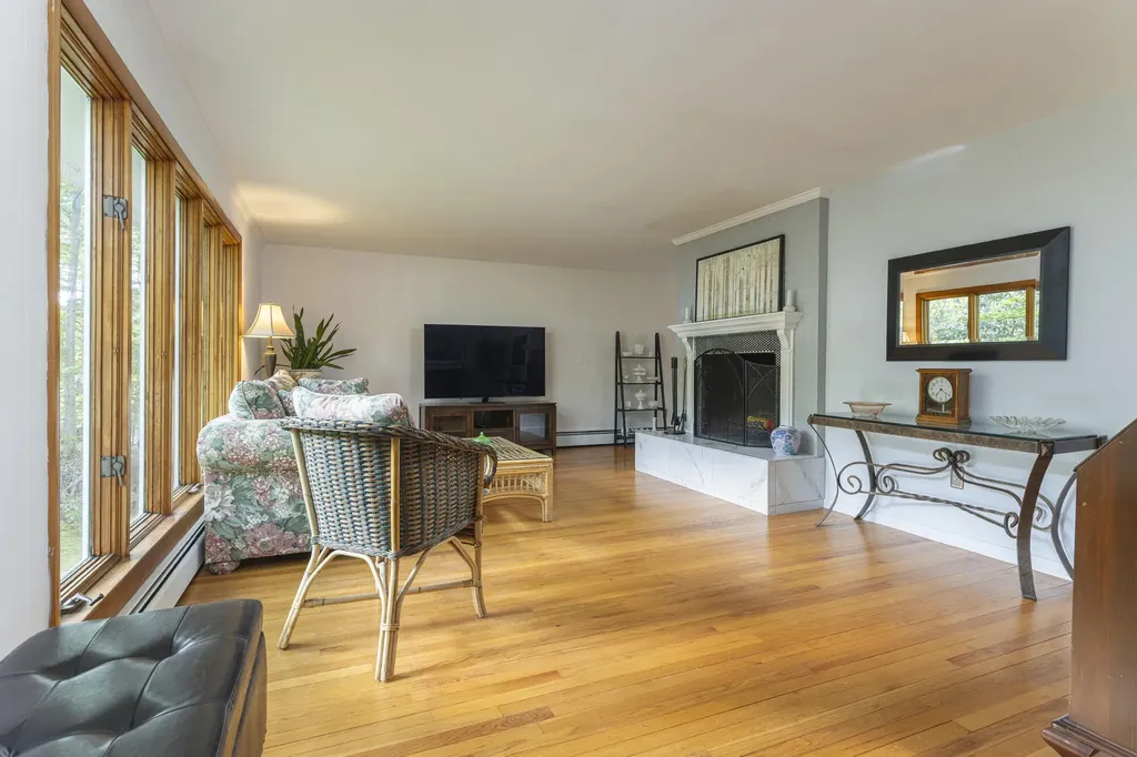 87 Ocean House Road Cape Elizabeth ME 04107