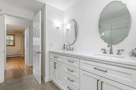 87 Ocean House Road Cape Elizabeth ME 04107