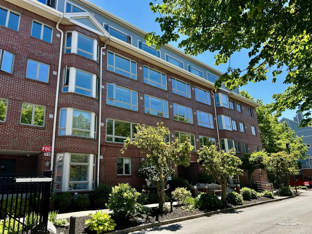 703 Chandlers Wharf Portland ME 04101