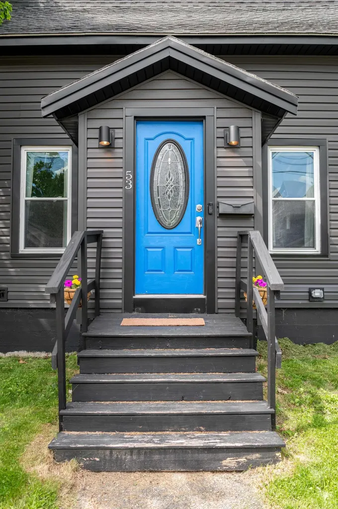 53 Linden Street Bangor ME 04401
