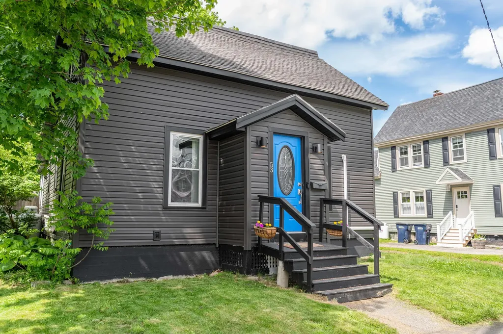 53 Linden Street Bangor ME 04401