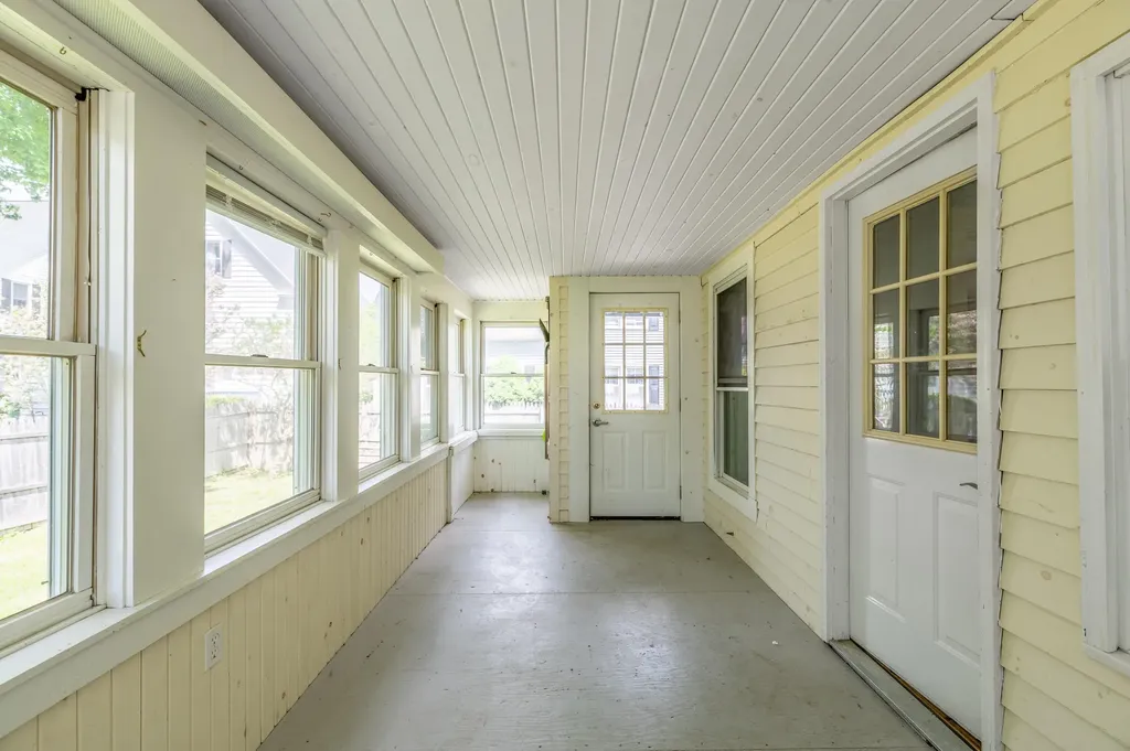 53 Linden Street Bangor ME 04401