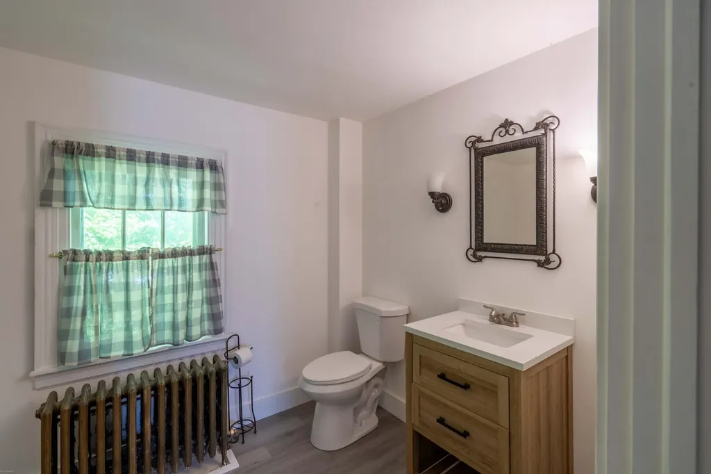 24 Pine Street Ellsworth ME 04605