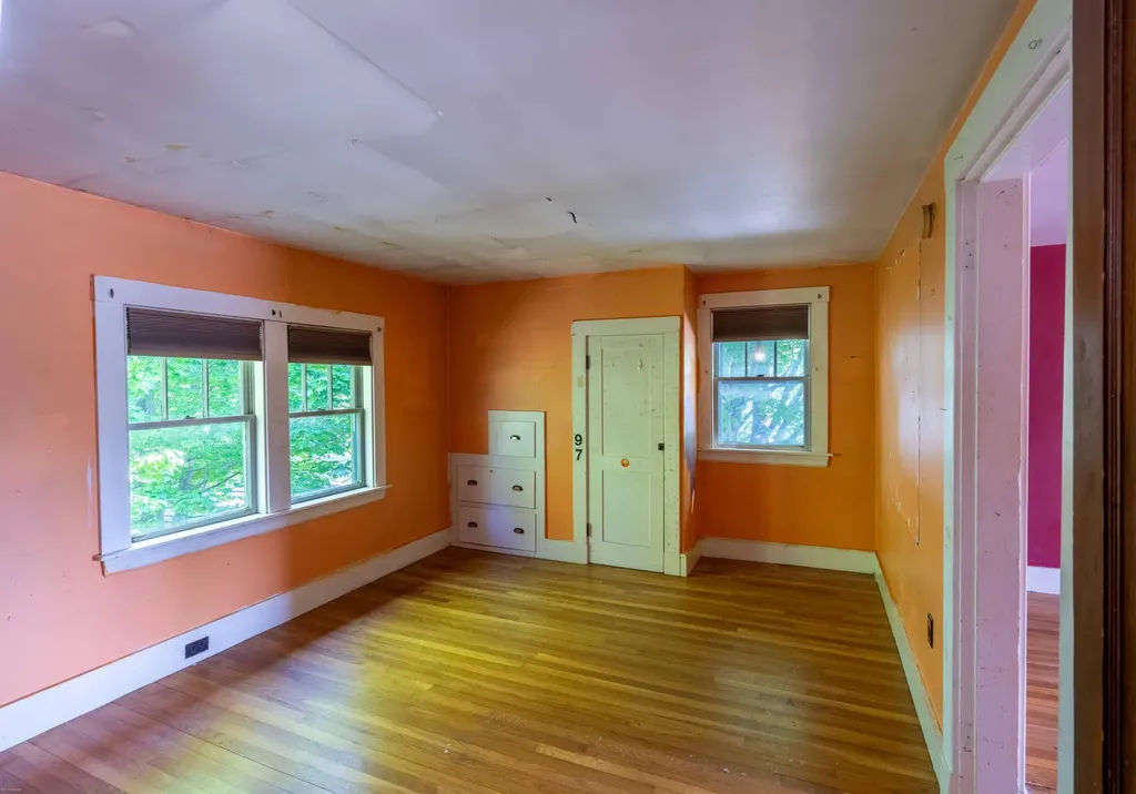 24 Pine Street Ellsworth ME 04605