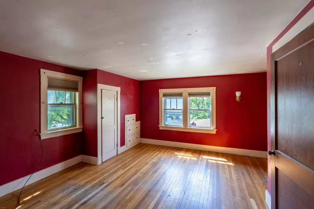 24 Pine Street Ellsworth ME 04605