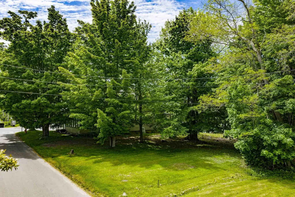 24 Pine Street Ellsworth ME 04605