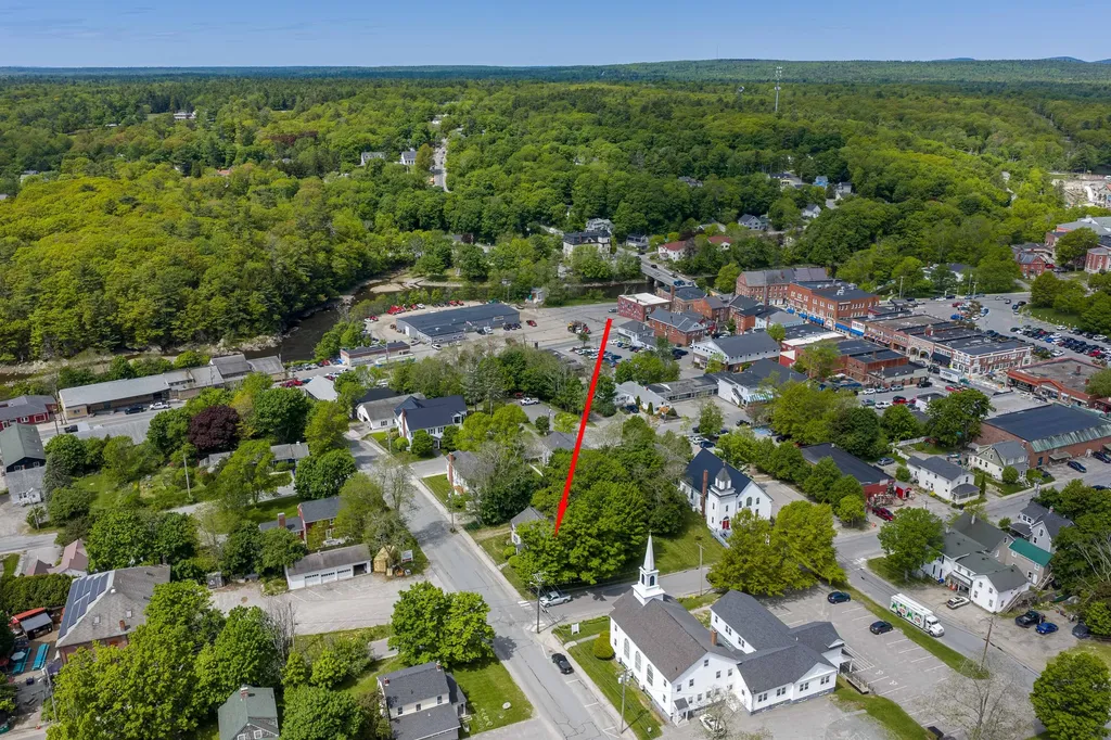 24 Pine Street Ellsworth ME 04605