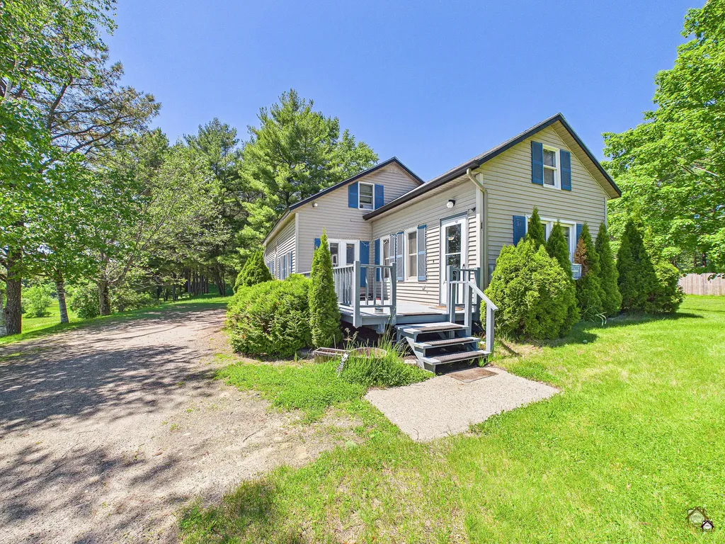 1 Janabye Lane Hallowell ME 04347