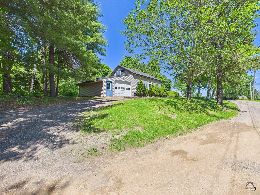 1 Janabye Lane Hallowell ME 04347