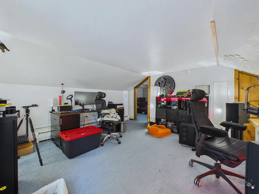 1 Janabye Lane Hallowell ME 04347
