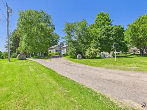 1 Janabye Lane Hallowell ME 04347