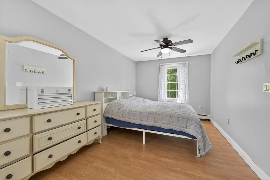 30 Emery Lane West Gardiner ME 04345