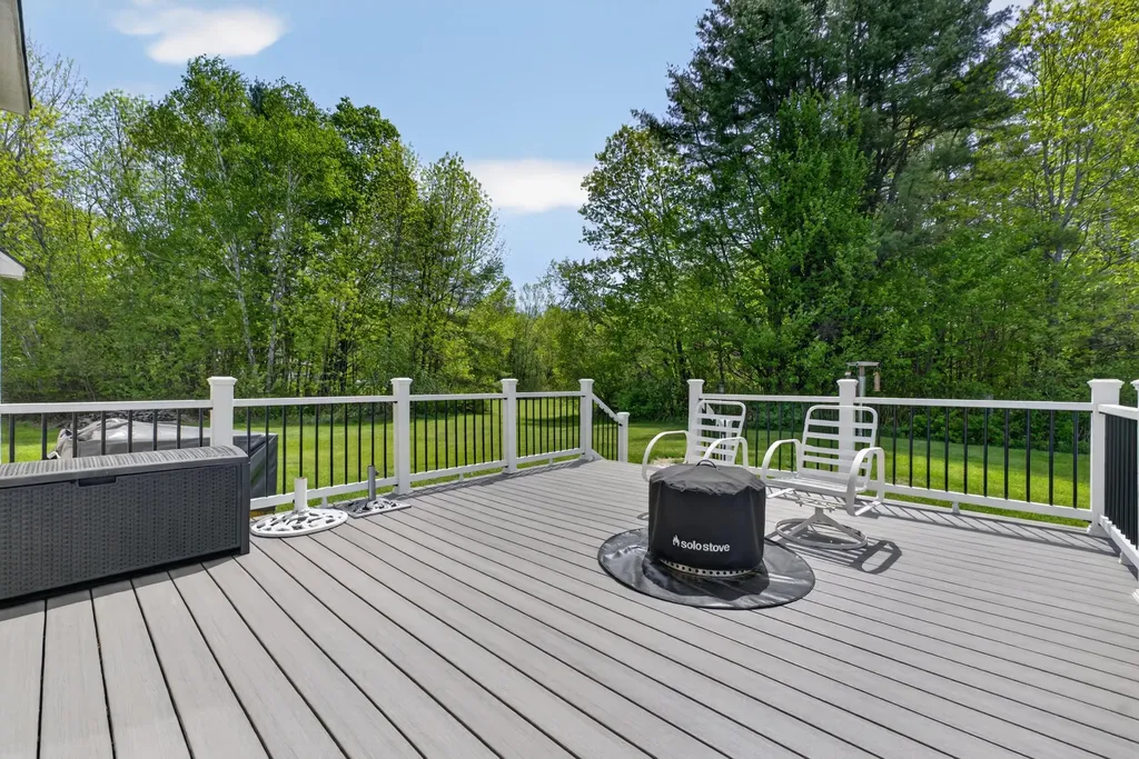 30 Emery Lane West Gardiner ME 04345