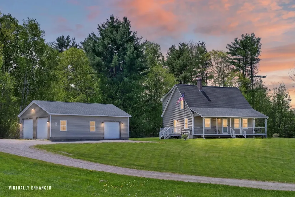 30 Emery Lane West Gardiner ME 04345