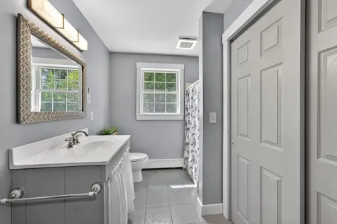 30 Emery Lane West Gardiner ME 04345