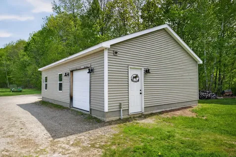 30 Emery Lane West Gardiner ME 04345