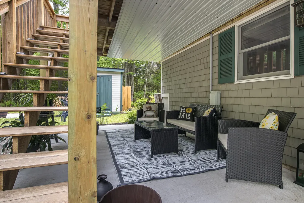 8 Bonny Eagle Pond Road Standish ME 04084
