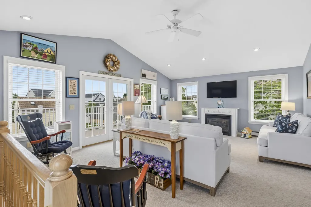 30 Parlin Drive York ME 03909