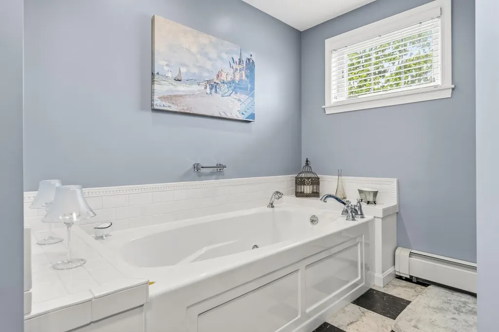 30 Parlin Drive York ME 03909