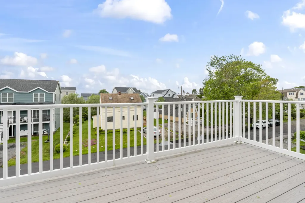 30 Parlin Drive York ME 03909