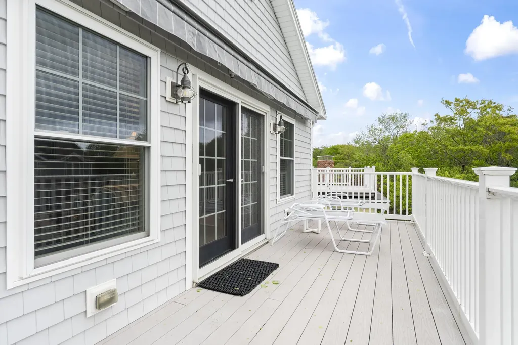 30 Parlin Drive York ME 03909