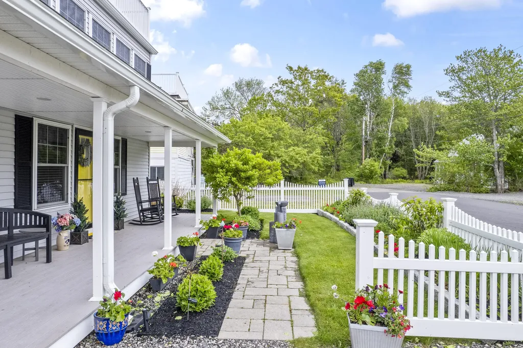 30 Parlin Drive York ME 03909