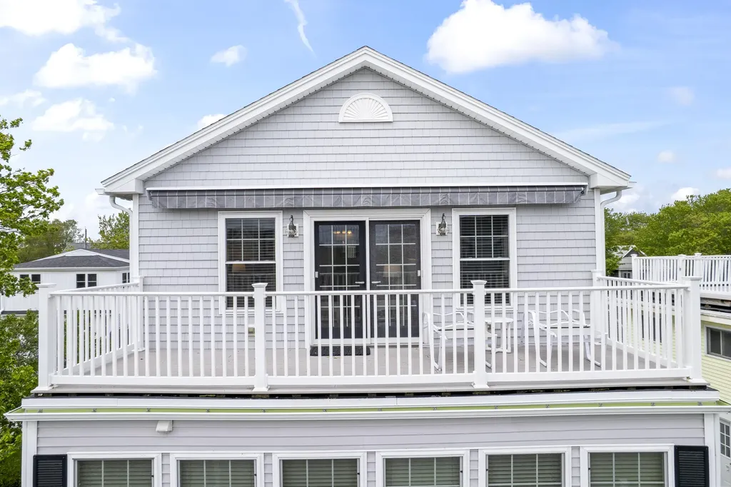 30 Parlin Drive York ME 03909