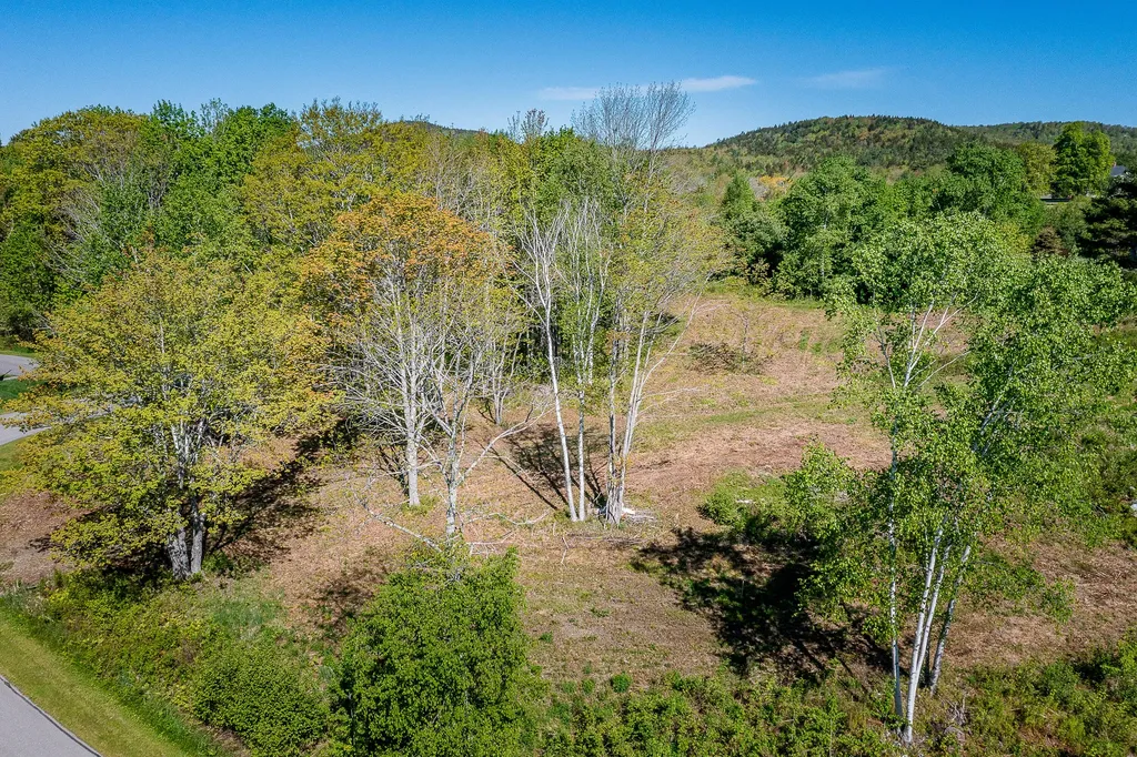 7 Highfields Lane Northport ME 04849