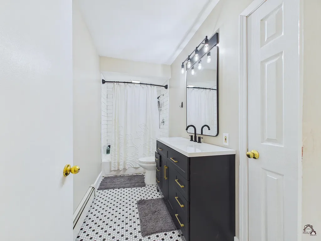 38 Mary Carroll Street Auburn ME 04210