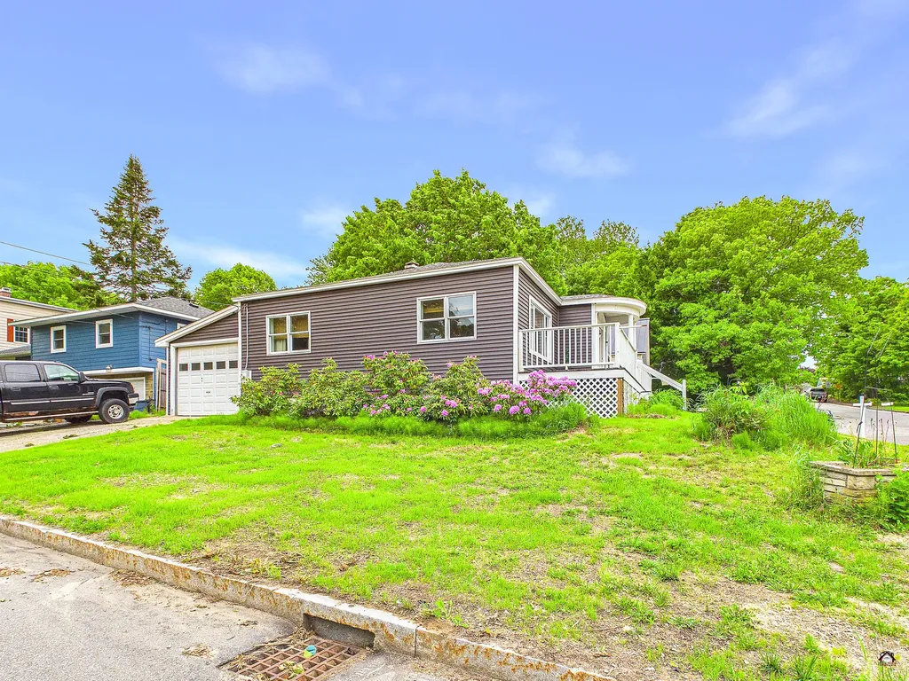 38 Mary Carroll Street Auburn ME 04210