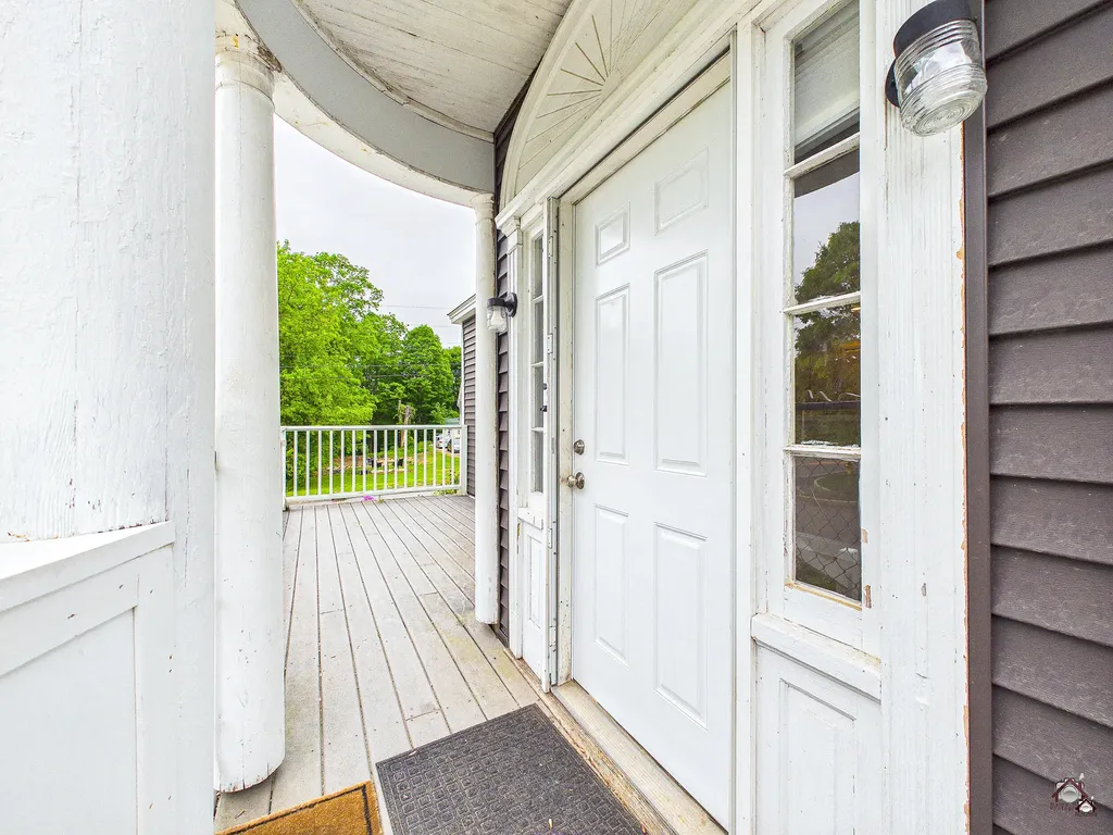 38 Mary Carroll Street Auburn ME 04210