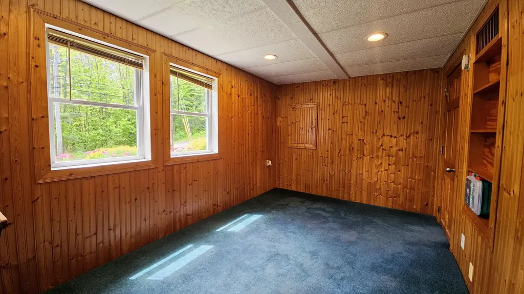 77 Maple Street Farmingdale ME 04344