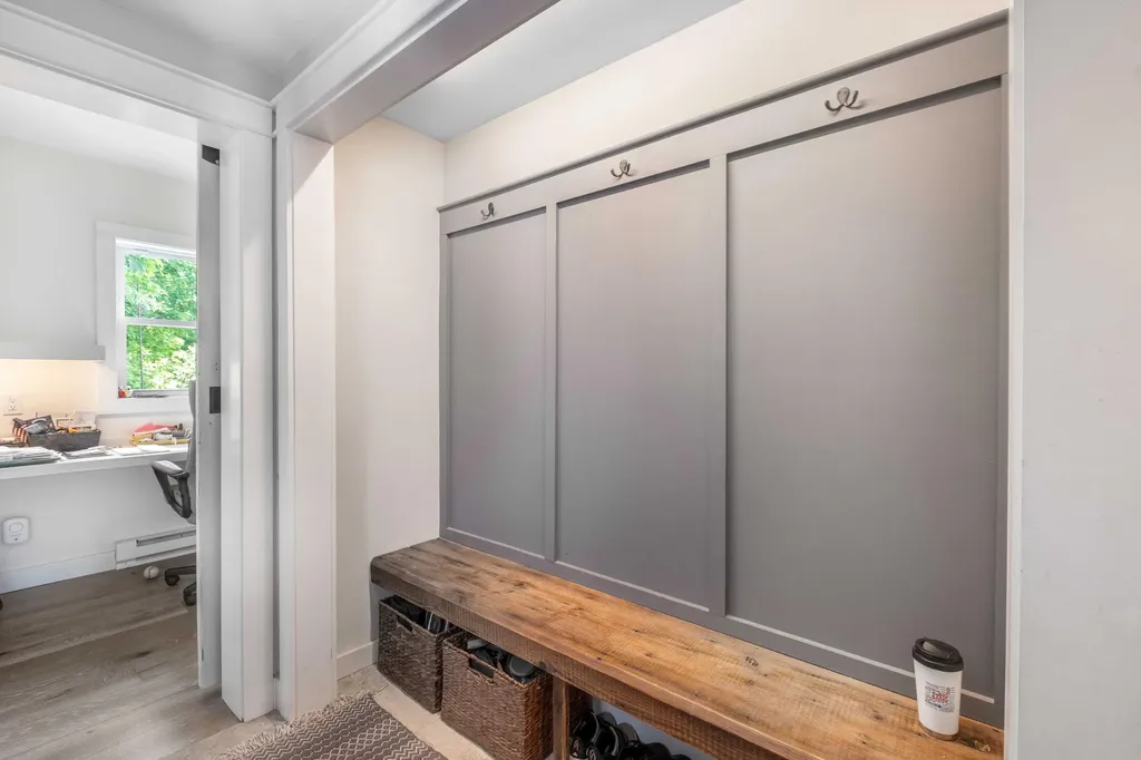 23 Adams Drive Kittery ME 03904