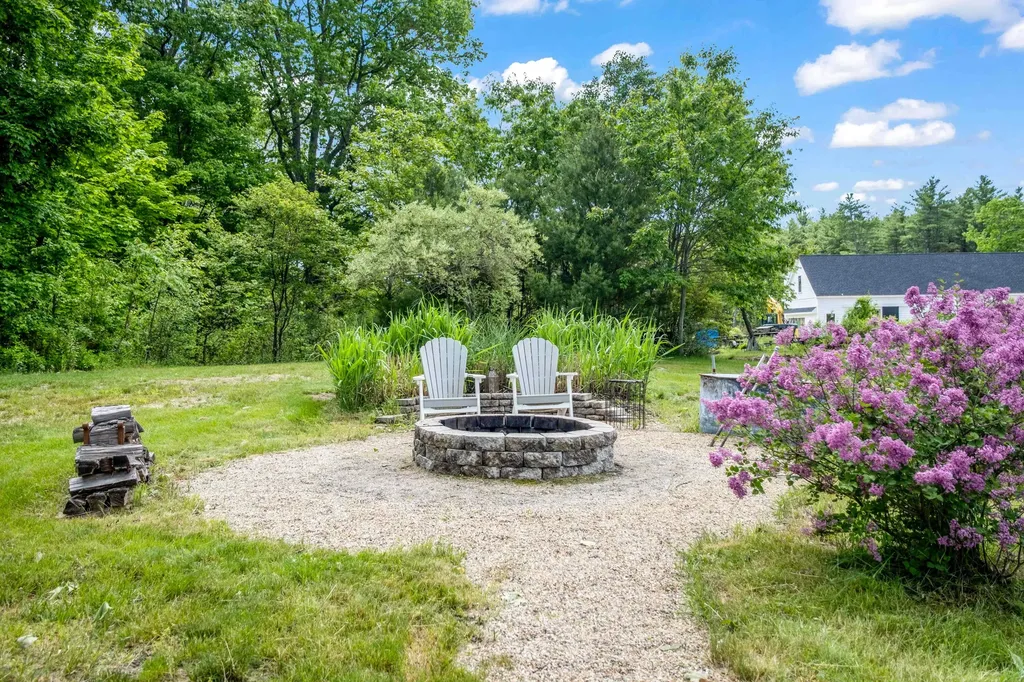 23 Adams Drive Kittery ME 03904