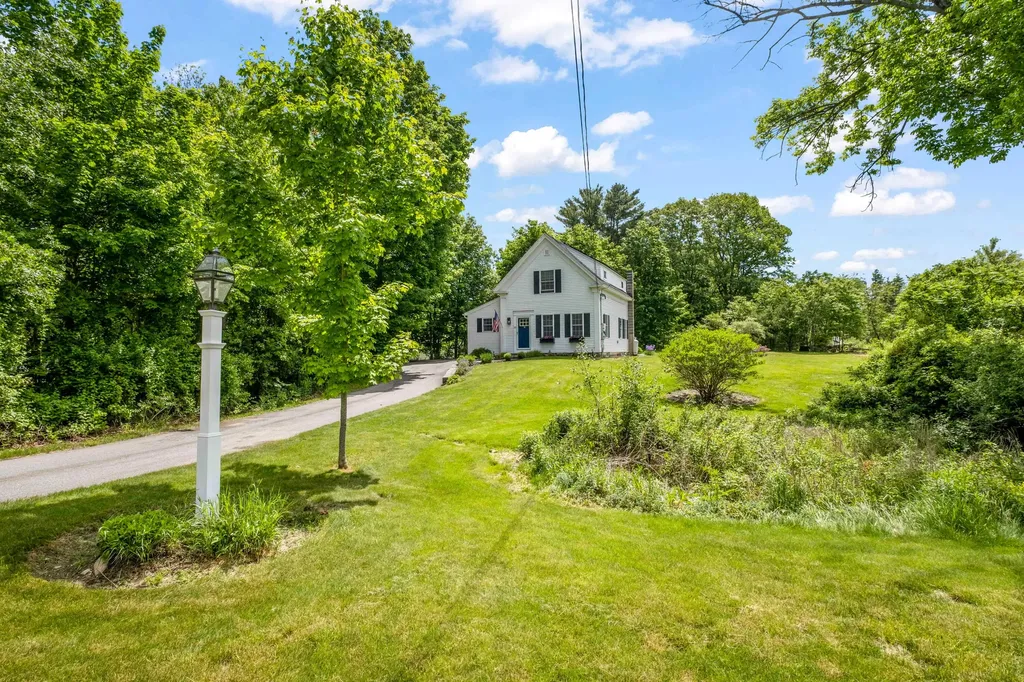 23 Adams Drive Kittery ME 03904