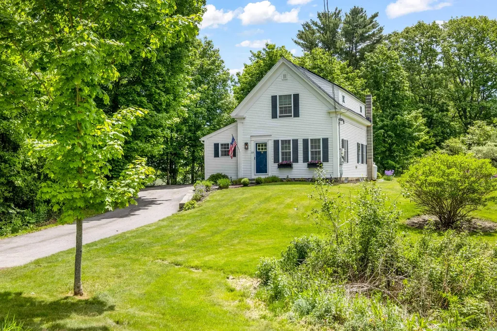 23 Adams Drive Kittery ME 03904
