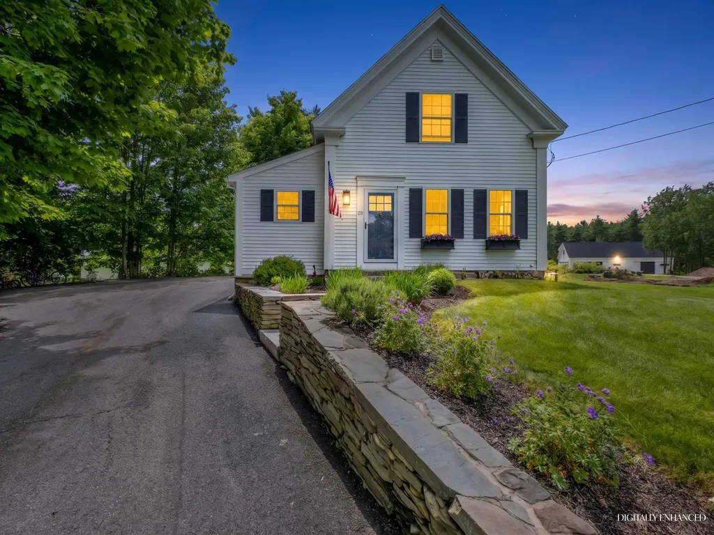 23 Adams Drive Kittery ME 03904