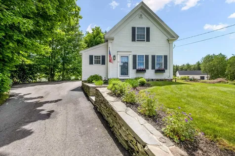 23 Adams Drive Kittery ME 03904