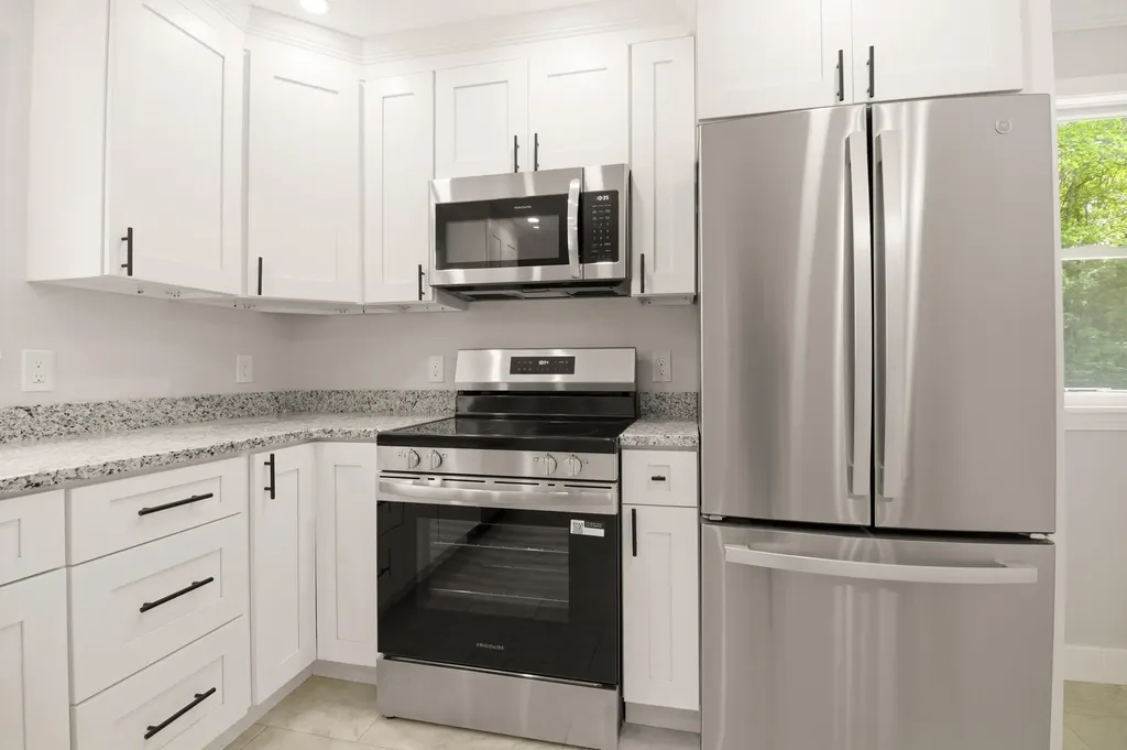 27 Rockhill Avenue Auburn ME 04210