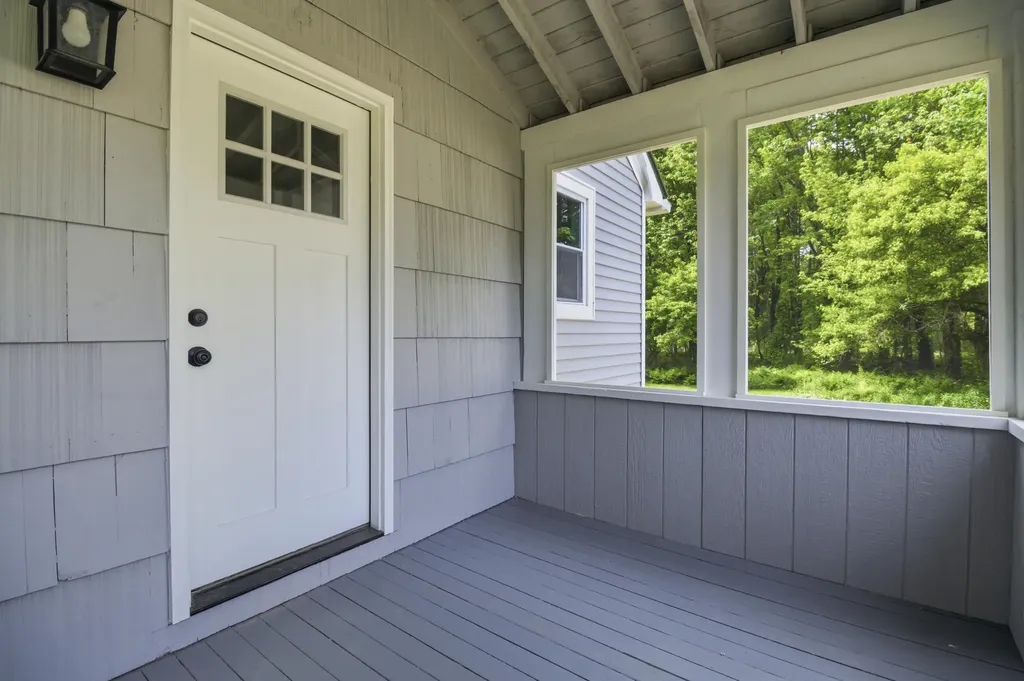 27 Rockhill Avenue Auburn ME 04210