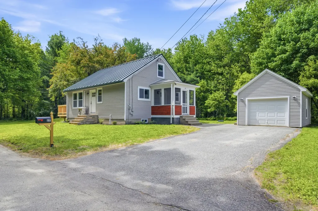 27 Rockhill Avenue Auburn ME 04210