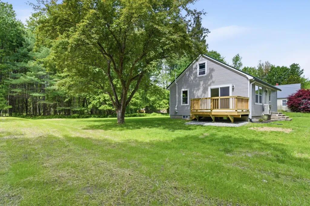 27 Rockhill Avenue Auburn ME 04210