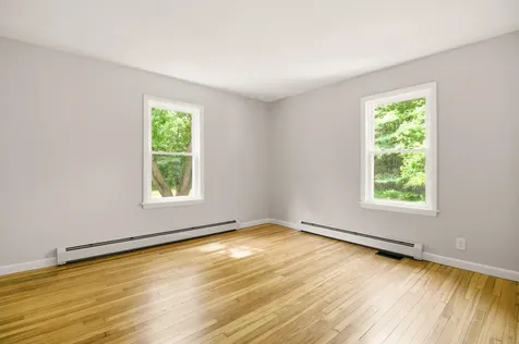 27 Rockhill Avenue Auburn ME 04210