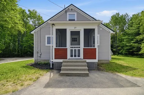 27 Rockhill Avenue Auburn ME 04210