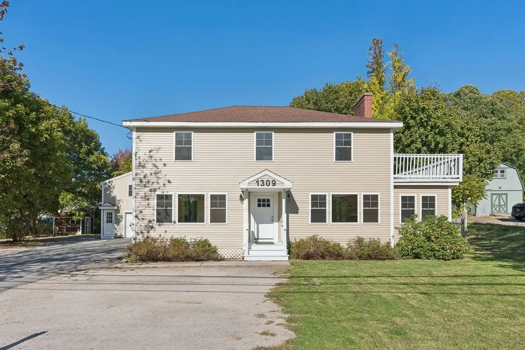 1309 Broadway South Portland ME 04106