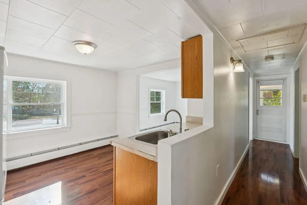 1309 Broadway South Portland ME 04106
